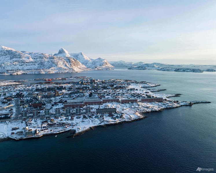 Canada, France deepen Arctic ties with consulates in Greenland
