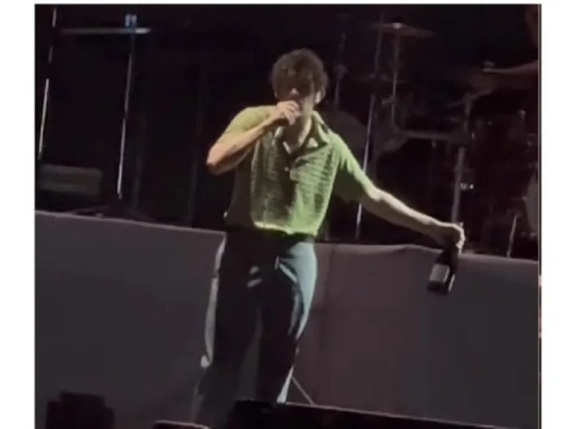 The 1975's performance was cut short after frontman Matt Healy launched an expletive-ridden tirade against Malaysia’s anti-LGBT laws and onstage kiss with bassist Ross MacDonald. The 1975's performance was cut short after frontman Matt Healy launched an expletive-ridden tirade against Malaysia’s anti-LGBT laws and onstage kiss with bassist Ross MacDonald.