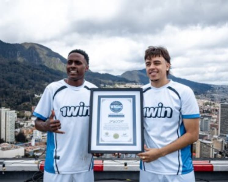 1win Breaks World Record by Bringing Football to the Top of Bogotá