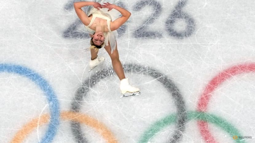 Figure skating-Liu shines while Glenn suffers heartbreak in Milan