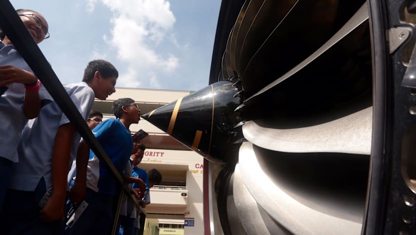 Rolls-Royce kicks off drive to interest students in aerospace industry