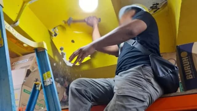 电缆藏天花板 马国连锁超市三间分店涉偷电