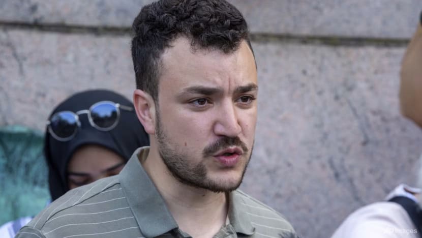 Hakim Amerika perintah aktivis pro-Palestin Khalil dibebaskan