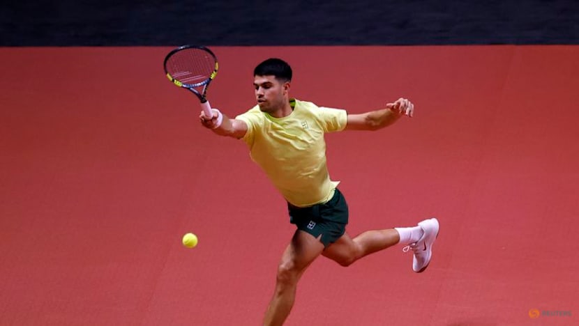 Alcaraz beats Sinner in South Korea exhibition match