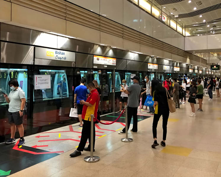 Transport operators should remind commuters not to talk to prevent spreading droplets