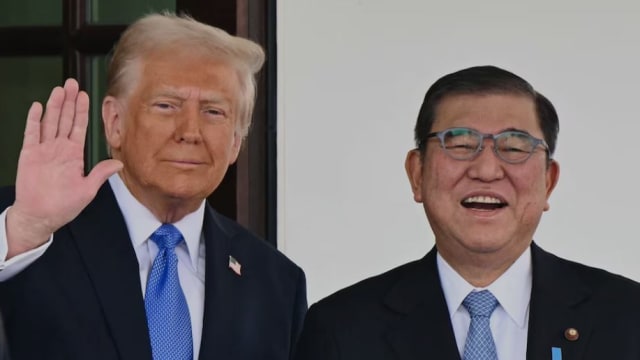 日本首相与特朗普电话会谈 同意深入讨论关税问题