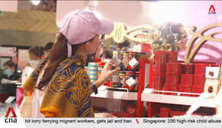 Some shops see uptick in sales amid last-minute Christmas gifting rush 