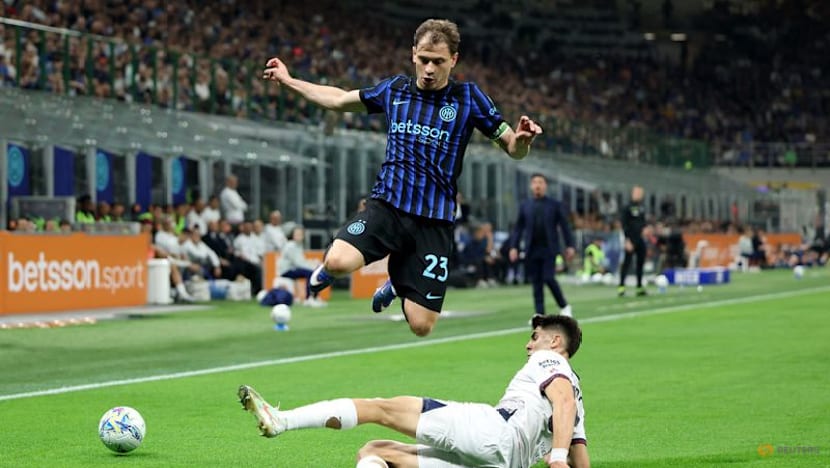 Inter edge closer to title with 3-0 win over Cagliari