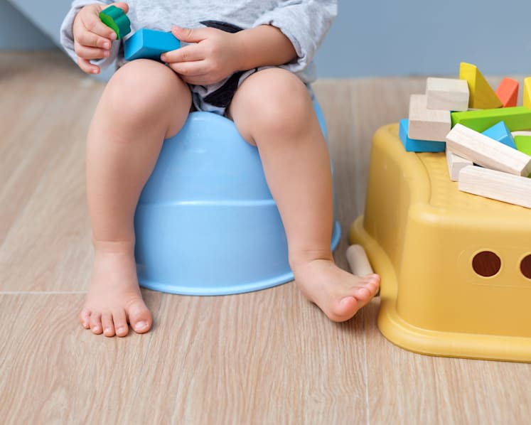 Woman accused of assaulting preschool toddlers and trapping them in dark room, behind table
