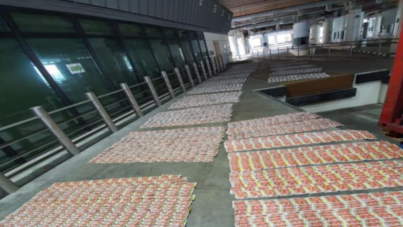 Five men jailed for smuggling over S$200,000 worth of chewing tobacco into Singapore