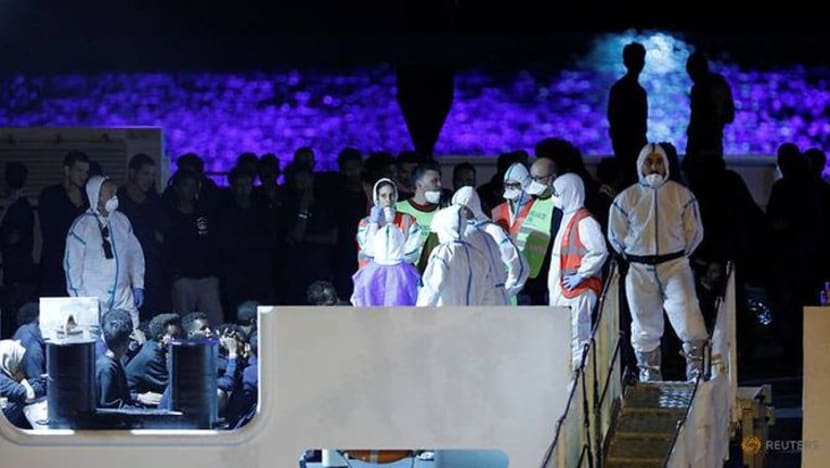 Itali umum Gereja Katolik, Albania dan Ireland setuju terima pendatang asing