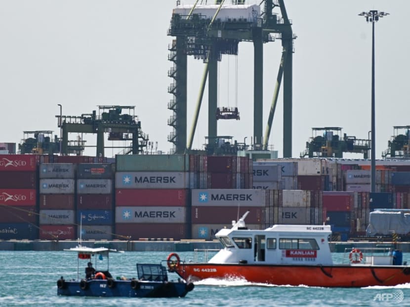Singapore's exports rise 7.7% in March