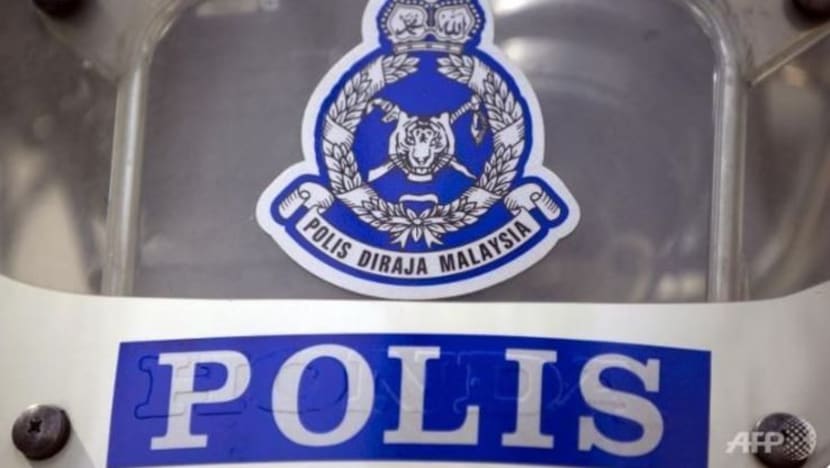 Polis trafik JB minta wang daripada warga S'pura ditukar tugas Polis trafik JB minta wang daripada warga S'pura ditukar tugas