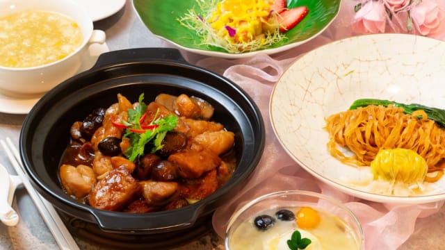 #sgdeals 妇女节套餐让女士们补一补，故乡茶皇鸭半价吃！