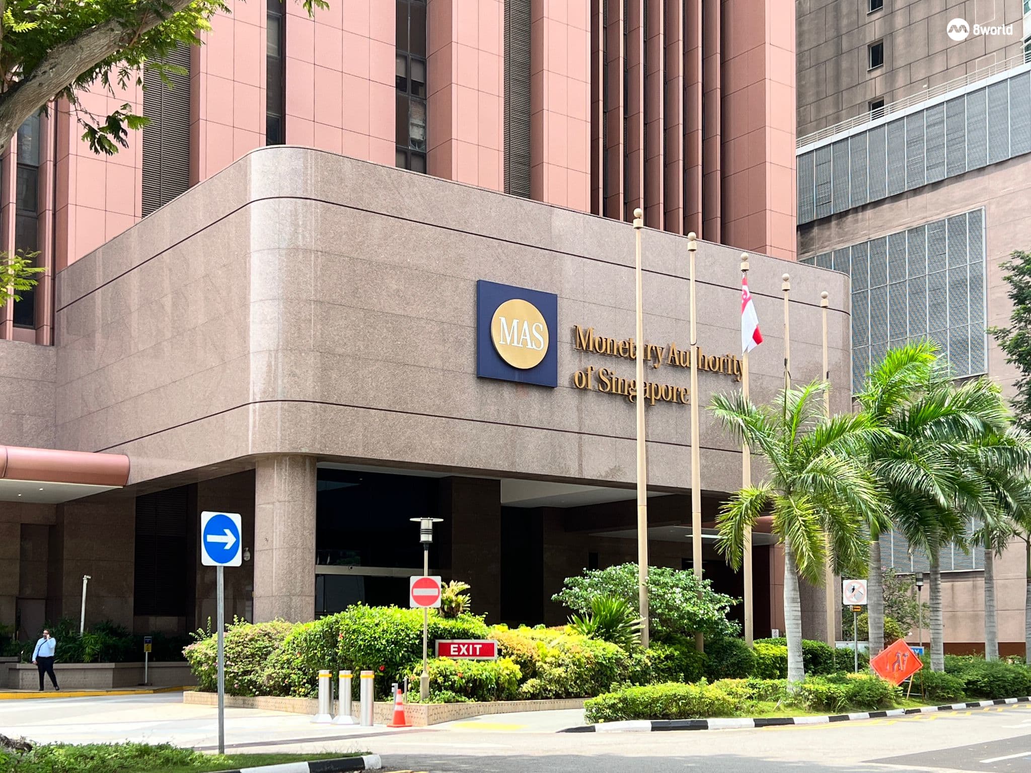 我国去年整体管理资产规模下滑10% 到4万9000亿元- 8world