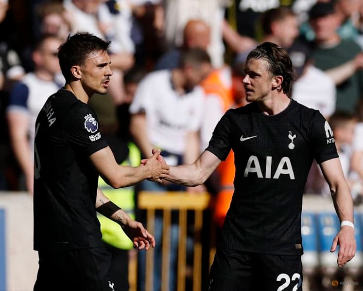 Palhinha scores late Tottenham goal at Wolves to end winless run