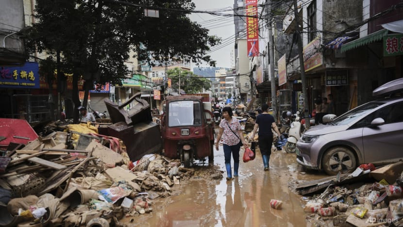 Tens of thousands evacuated as torrential rains hit south China