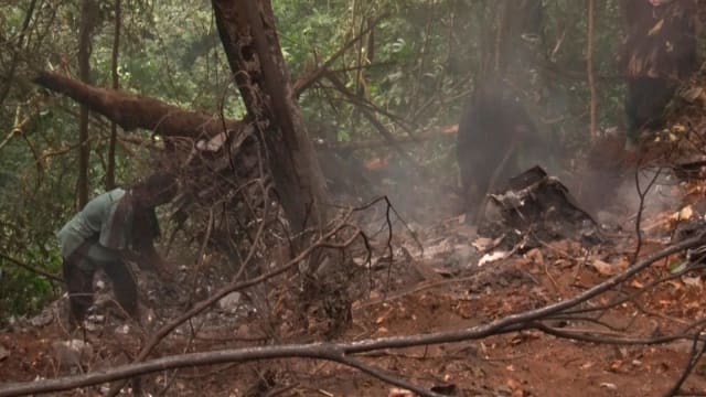 加纳一架直升机坠毁 机上八人死亡包括两部长