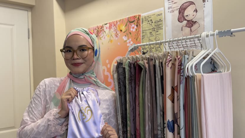 Pelajar TP ini jadikan lakaran idea ilham jenama  tudung Sairabyaisa 