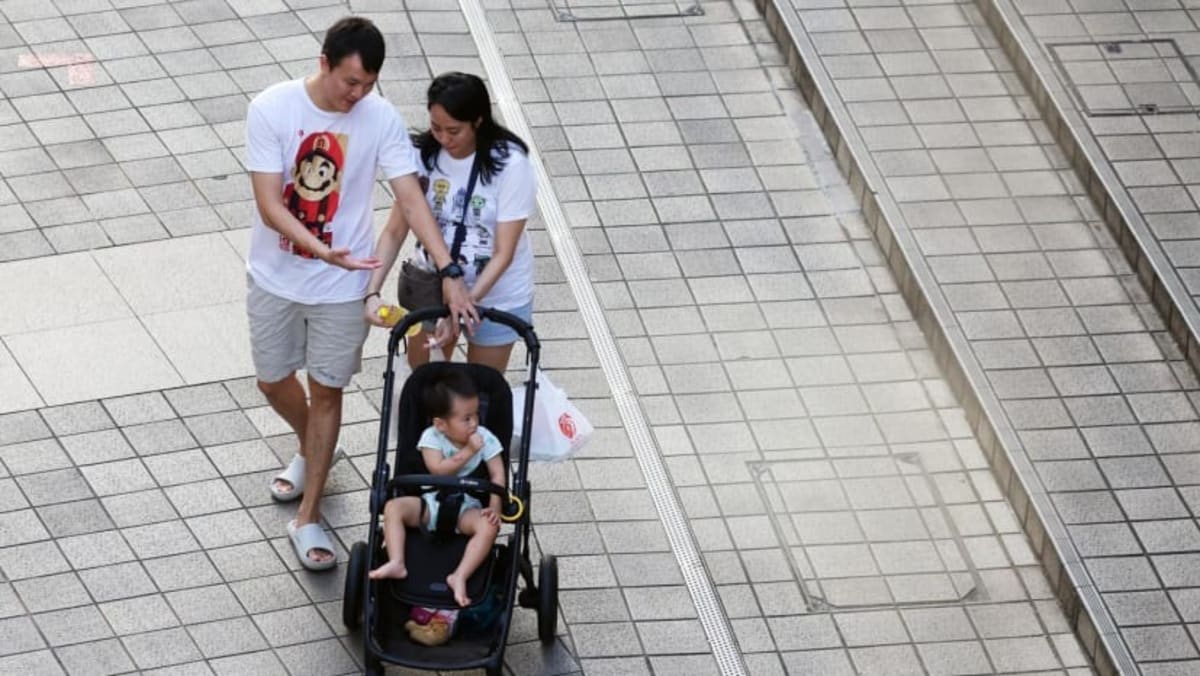 Singapore's median monthly household income crosses S$12,000, up 6.8% after adjusting for inflation