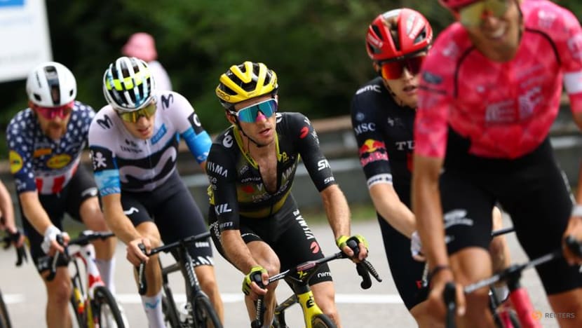 Healy gives Ireland rare yellow jersey as Simon Yates wins Tour de France 10th stage