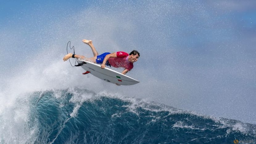 Surfing-Italy's Fioravanti takes first world tour win in El Salvador as Moore goes back-to-back