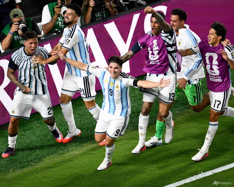 Argentina sink 10-man Swiss to set up blockbuster England World Cup semi-final