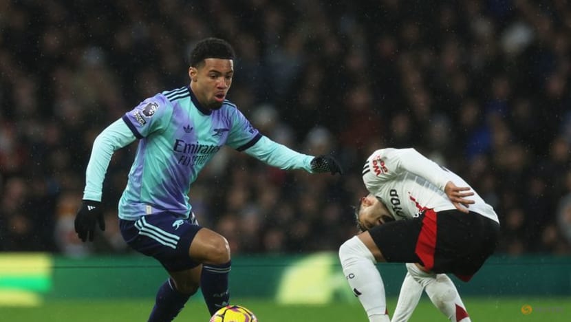 Chelsea stage comeback win at Tottenham to go second, Arsenal drop points Chelsea stage comeback win at Tottenham to go second, Arsenal drop points