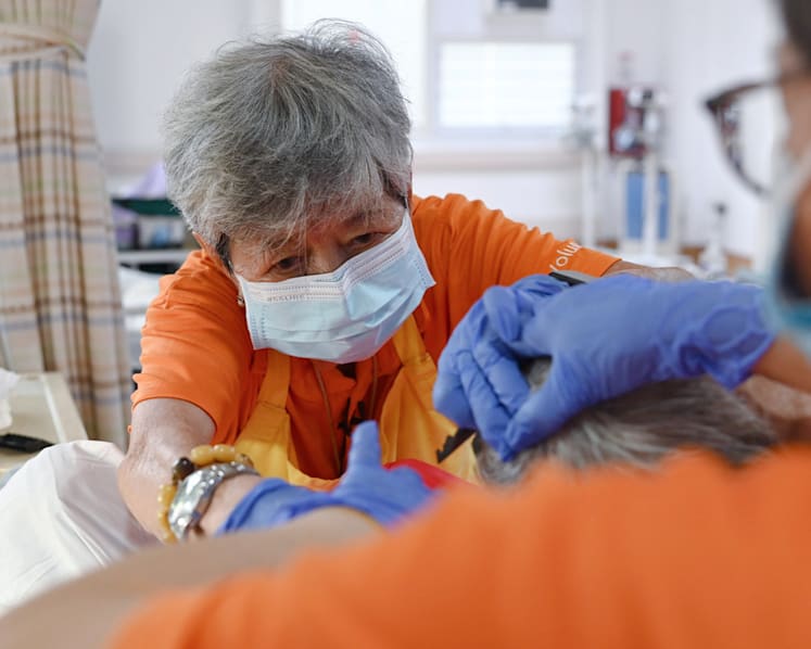 In their 80s, these volunteers say helping others is the secret to staying young at heart