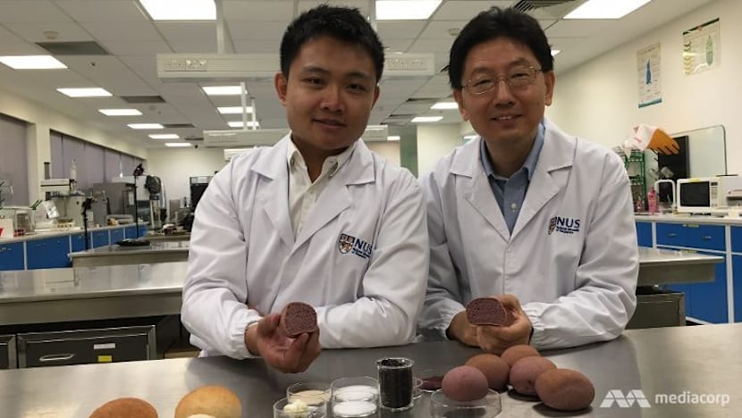 NUS scientists roll out diabetic-friendly bread