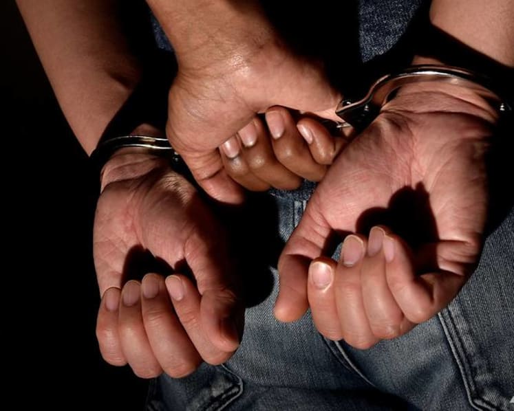 Man arrested for allegedly molesting 9-year-old girl