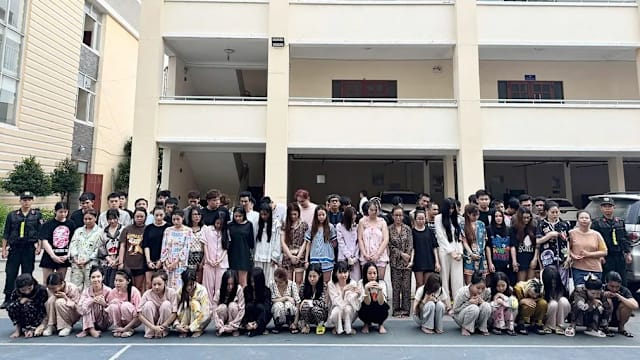 越南捣毁“丧尸烟弹”犯罪团伙 四名新加坡人等65人被控