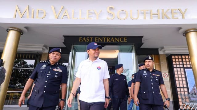 警方确认安全后 新山谷中城广场照常营业