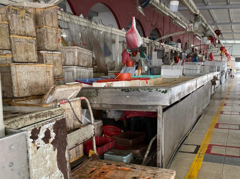 All stalls selling fish and seafood at Kovan market were closed on July 18, 2021.