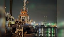 சட்டவிரோதமாகப் படகில் எண்ணெய் ஏற்றியதாக 18 பேர் கைது