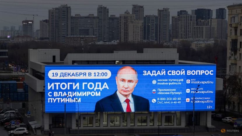 Putin to talk of war and peace at marathon news conference