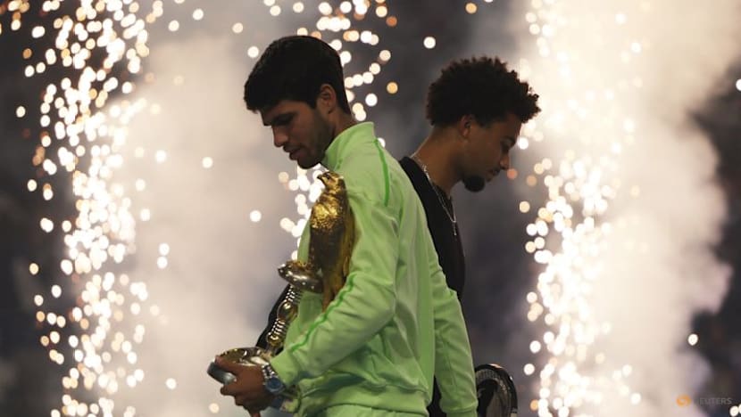 Alcaraz downs Fils to win Qatar Open, extends perfect start to the year