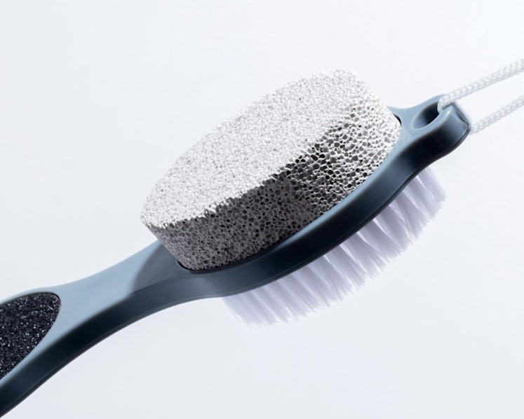 What’s the best way to remove calluses on your feet?