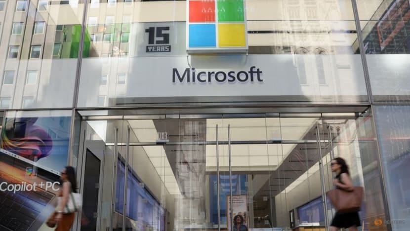 Microsoft's cloud outlook knocks shares, Meta rises on AI payoff signs