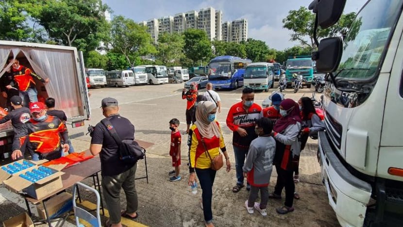 800kg daging korban diagihkan kepada penerima zakat di Sengkang