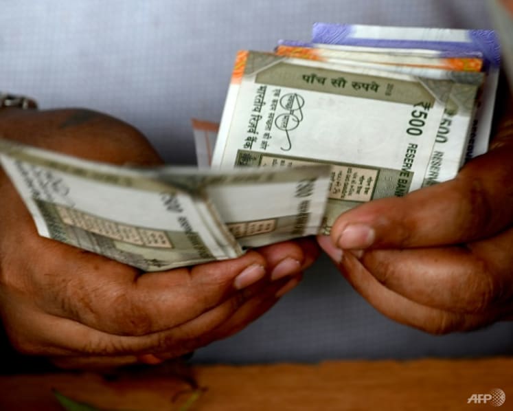 Indian rupee likely to weaken after US Fed delivers yet another steep rate hike