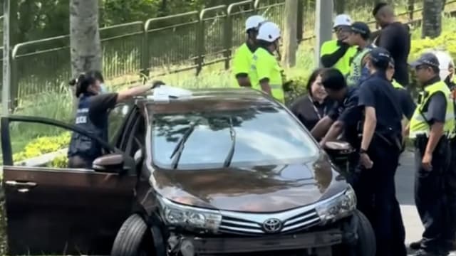涉SLE四车相撞事故 警方追查事后开溜汽车司机