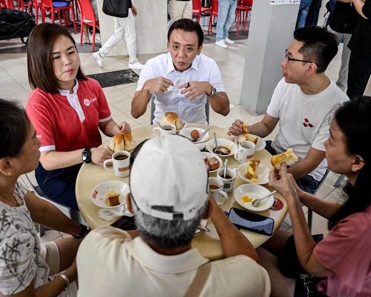 Free morning off-peak train rides in northeast Singapore reduced crowding by 9%: Jeffrey Siow