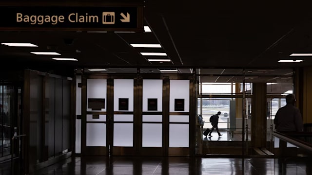 美国遭遇风暴 逾1万2500趟航班延误或取消