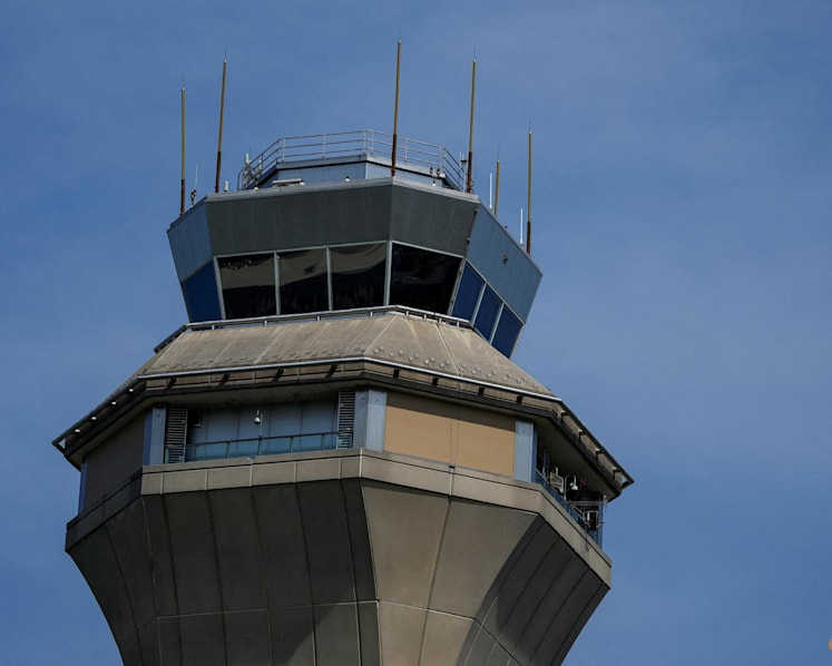 FAA delays flights for third day as US government shutdown continues