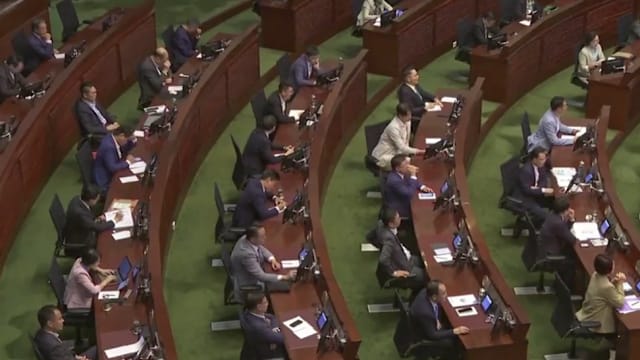 李家超发表任内第四份施政报告 内容涵盖经济和贸易等多个领域