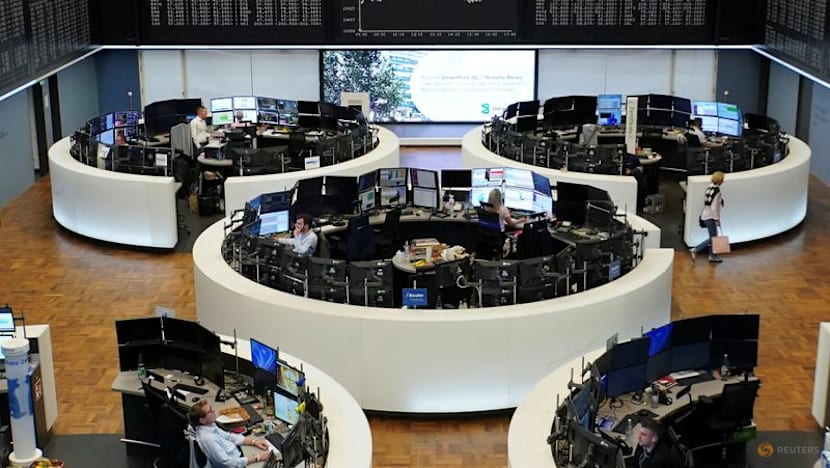 Stocks take a breath, dollar falls after Trump visa crackdown and ahead of Fed commentary 