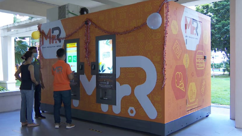 Kedai runcit kejiranan tanpa tunai dibuka; dikuasakan robotik & AI Kedai runcit kejiranan tanpa tunai dibuka; dikuasakan robotik & AI