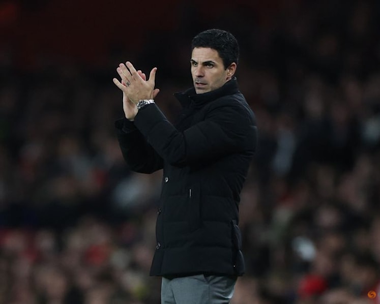 Arsenal visit Burnley with early momentum in Premier League title race