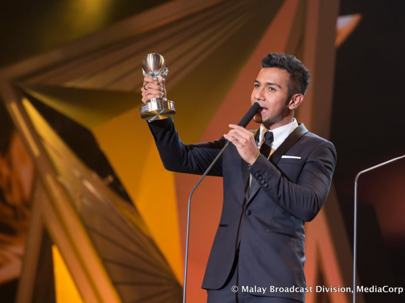 Singaporean singer Taufik Batisah at APM 2015. Photo: Mediacorp Malay Community Singaporean singer Taufik Batisah at APM 2015. Photo: Mediacorp Malay Community